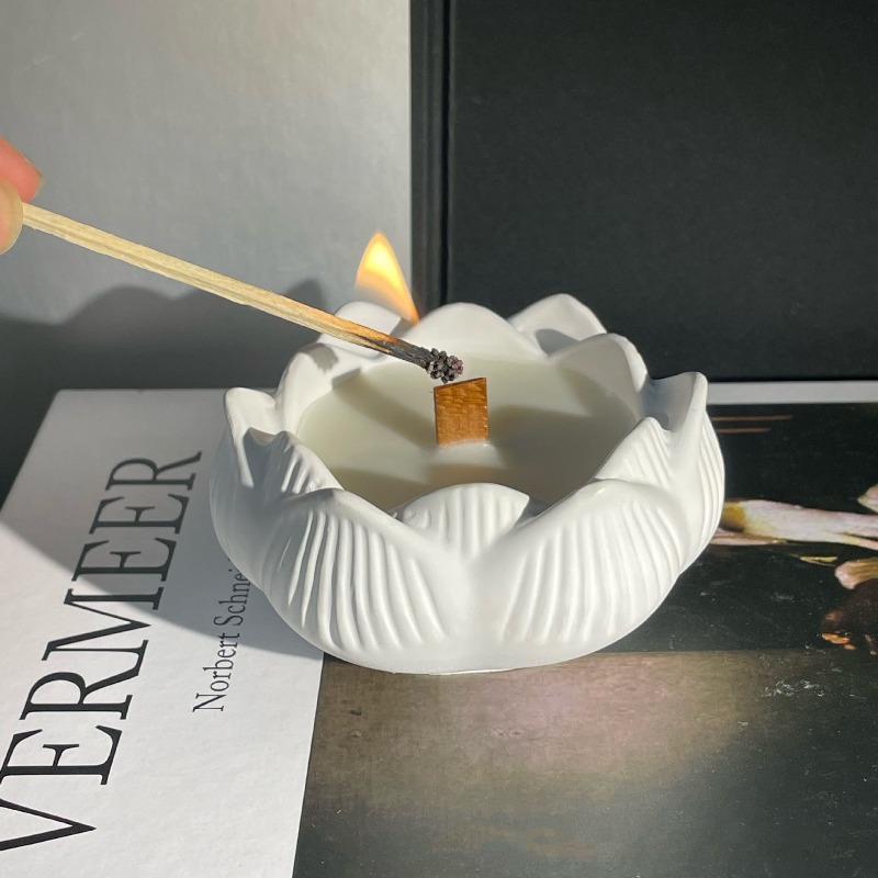 Candle Making Process - Forma Silikonowa 3D Lotos Świecznik DIY